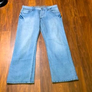 1st level Size 33 x30long